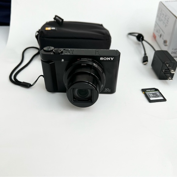 Sony Cyber-shot DSC-HX80 18.2-Megapixel Digital Camera Bundle - Picture 11 of 12